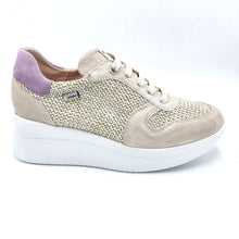 Carica l&#39;immagine nel visualizzatore di Gallery, Callaghan 30031 beige sneakers donna stringatacon tomaia in raffia e con riporti in pelle scamosciata
