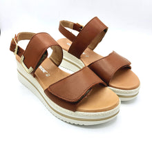 Carica l'immagine nel visualizzatore di Gallery, Valleverde VG2102 cuoio sandalo in pelle con doppia fascia con velcro e cinturino posteriore regolabile
