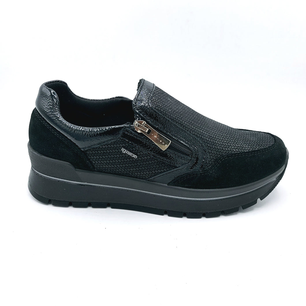 Igi&co 6673700 nero sneakers donna con chiusura con cerniera. Dotata di una soletta estraibile in memory foam