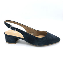 Carica l'immagine nel visualizzatore di Gallery, Slingback in pelle scamosciata con tacco di 4 cm
