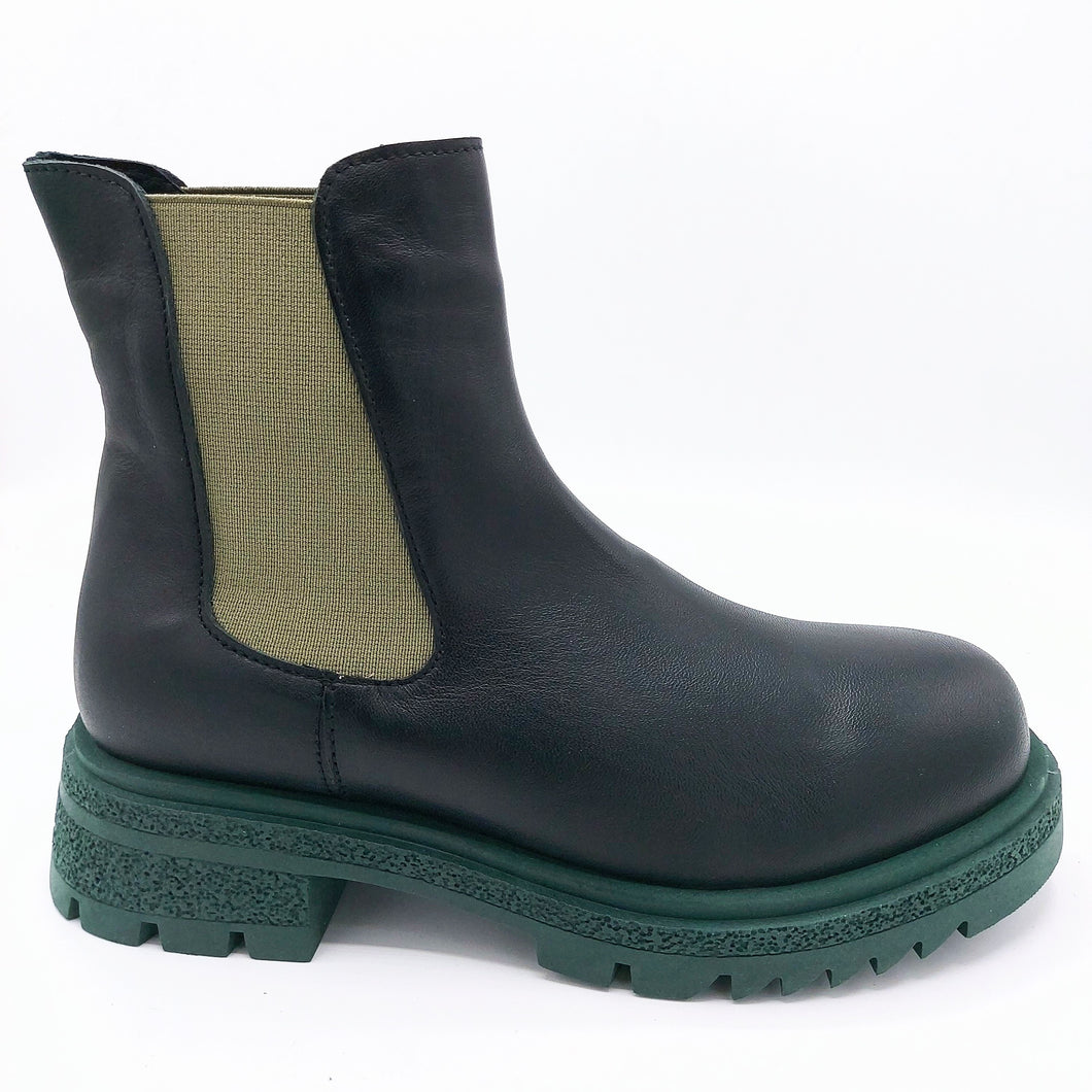 Bueno WZ1403 nero verde stivaletto donna modello beatles in pelle con elastici e suola a contrasto