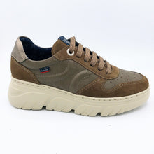 Carica l&#39;immagine nel visualizzatore di Gallery, Callaghan 51806 trufa verdone sneakers donna in pelle con riporti in camoscio con lacci
