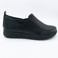 Carica l&#39;immagine nel visualizzatore di Gallery, Easy&#39;nRose 749-025 nero mocassino classico donna con doppio elastico
