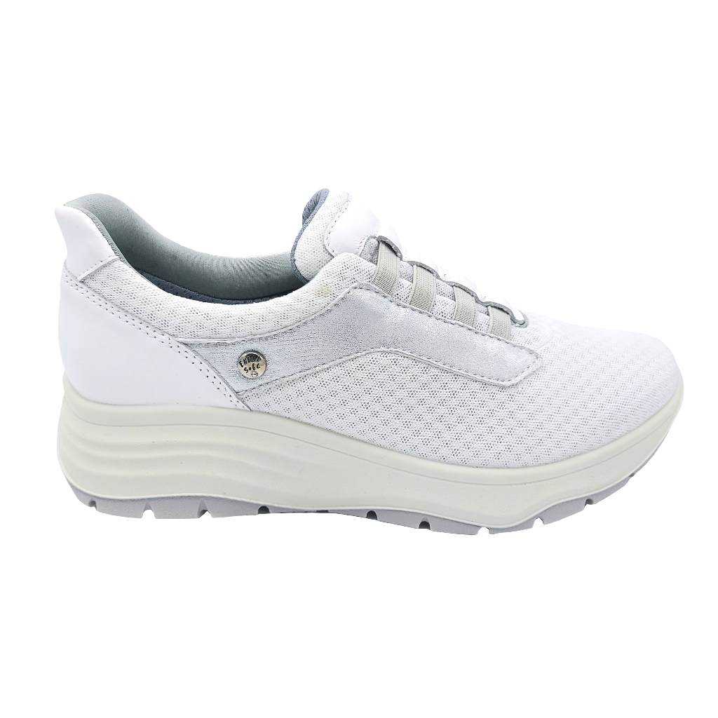 Enval 7772122 bianco in tessuto con lacci elasticizzati e con sistema EASY FIT per una calzata più facle