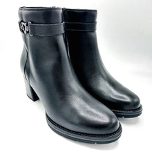 Carica l'immagine nel visualizzatore di Gallery, Valleverde 17204 nero stivaletto in pelle con tacco 7 cm e plateau di 1 cm
