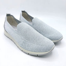 Carica l'immagine nel visualizzatore di Gallery, Enval 1263722 argento bianco slip on in tessuto elasticizzato e soletta estraibile in memory foam

