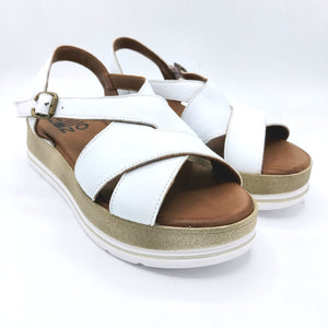 Bueno WE3402 bianco sandalo in pelle con zeppa di 4,5 cm con chiusura con fibbia
