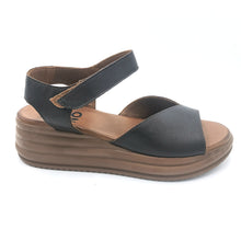 Carica l'immagine nel visualizzatore di Gallery, Bueno WG3301 testa di moro sandalo in pelle con scollo a V e braccialetto con chiusura con velcro
