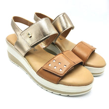 Carica l'immagine nel visualizzatore di Gallery, Valleverde VGI322W cuoio con riporti bronzo sandalo in pelle con doppio velcro e sottopiede imbottito

