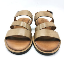 Carica l'immagine nel visualizzatore di Gallery, Vueva WD425R03 taupe
