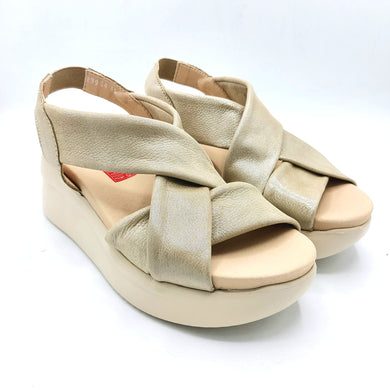 Callaghan 29904 beige sandalo con fasce larghe in pelle con leggero glitter 