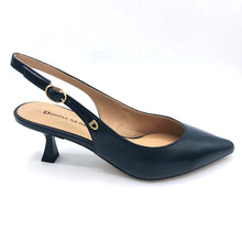Carica l'immagine nel visualizzatore di Gallery, Donna serena 436085DM blu navy slingback in pelle con tacco 5 cm dotato di sottopiede imbottito in gel e suola antiscivolo e flessibile
