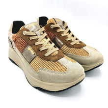 Carica l&#39;immagine nel visualizzatore di Gallery, Igieco 8682811 avorio sneakers donna stringata in pelle scamosciata e velluto con soletta estraibile in memory foam

