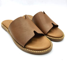 Carica l'immagine nel visualizzatore di Gallery, Tamaris 1-27135-42 cognac ciabattina bassa in pelle con sottopiede imbottito
