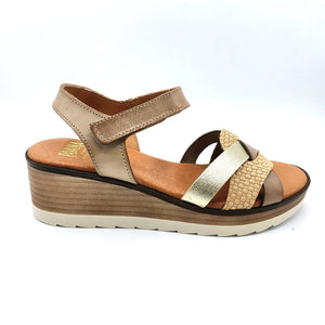 Pavana CECILIA beige sandalo donna con zeppa di 6 cm, sottopiede imbottito e con chiusura a strappo  
