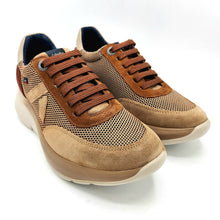 Carica l&#39;immagine nel visualizzatore di Gallery, Callaghan 62400 visone sneakers donna stringata in pelle scamosciata e tessuto con suola con sistema adaptaction
