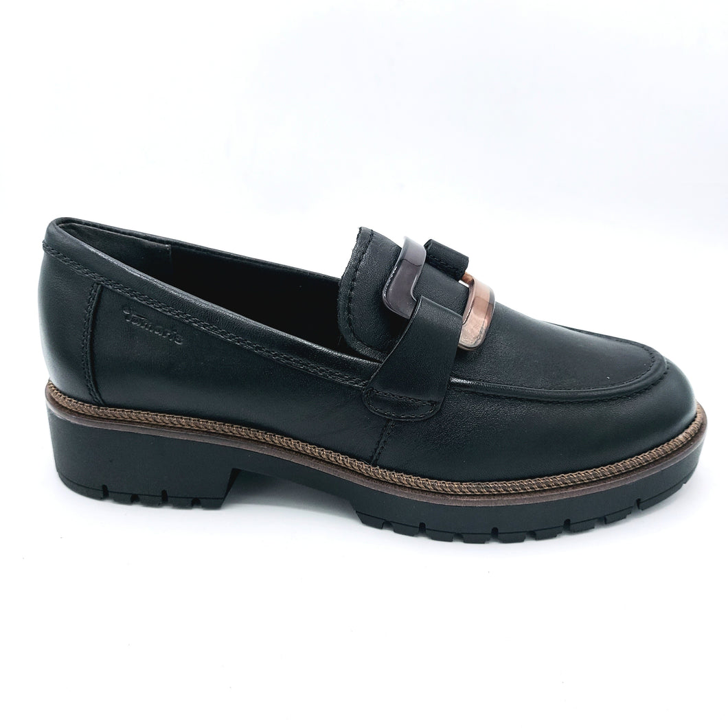 Tamaris 1-24722-43 nero mocassino donna in pelle con dettaglio decorativo frontale
