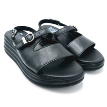 Carica l'immagine nel visualizzatore di Gallery, Bueno WG3302 nero sandalo in pelle con cinturino sul collo del piede e zeppa di 6 cm
