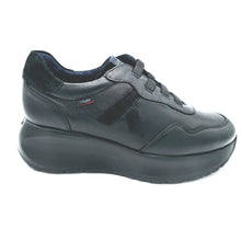 Carica l'immagine nel visualizzatore di Gallery, Callaghan 61613 nero sneaker donna in pelle con dettagli in pelle scamosciata, con suola adaptalite e sistema adaptaction
