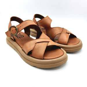 Bueno WE3302 cuoio sandalo in pelle con suola in gomma sporgente e chiusura con fibbia