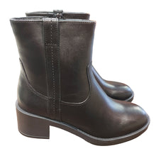 Carica l&#39;immagine nel visualizzatore di Gallery, Vueva WH497H04 nero
