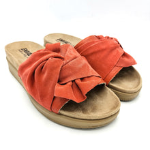 Carica l'immagine nel visualizzatore di Gallery, Enval 1287833 arancio ciabatta bassa in pelle scamosciata con fiocco decorativo
