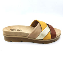 Carica l'immagine nel visualizzatore di Gallery, Igi&amp;co 1167233 taupe giallo marrone e oro ciabatta bassa con fasce incrociate tubolari

