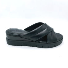 Carica l&#39;immagine nel visualizzatore di Gallery, Tamaris 127233-44 nero ciabatta incrociata in pelle con sottopiede imbottito
