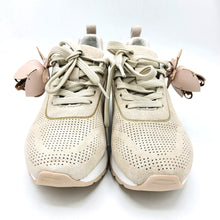 Carica l'immagine nel visualizzatore di Gallery, Donna serena 516008DM beige

