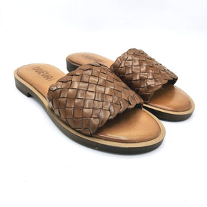 Vueva WD425R15 cuoio ciabatta bassa in pelle intrecciata e sottopiede imbottito 
