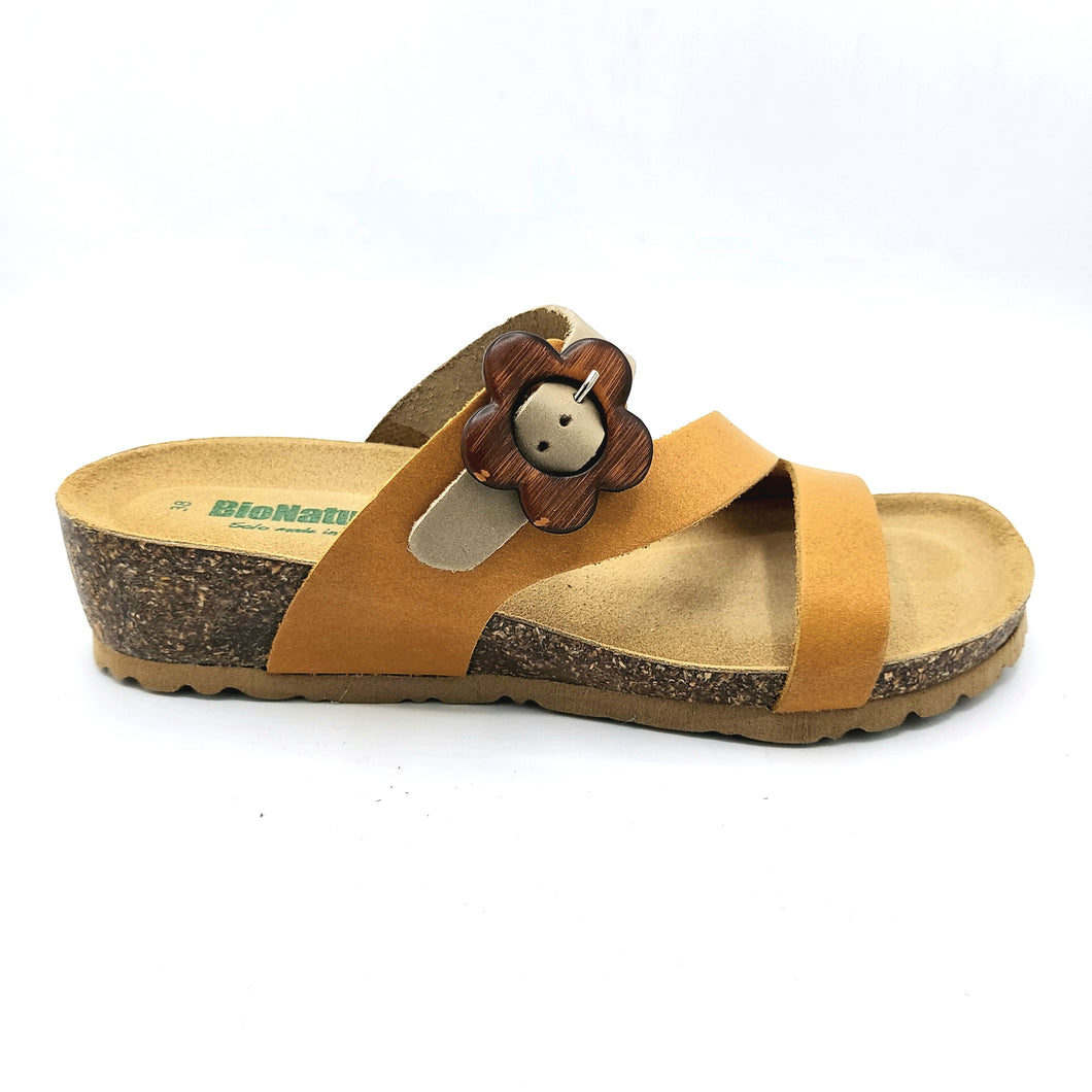 Bionatura 12A2038 ocra ciabatta bassa in pelle con fibbia regolabile e sottopiede imbottito