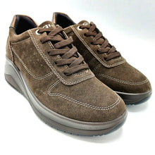 Carica l'immagine nel visualizzatore di Gallery, Igi&amp;co 2150822 marrone sneakers donna in pelle scamosciata con lacci elasticizzati

