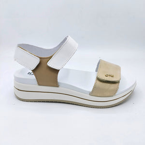 Igi&co 7675444 platino e bianco con triplo velcro per una calzata personalizzata
