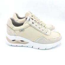 Carica l&#39;immagine nel visualizzatore di Gallery, Callaghan 45823 beige
