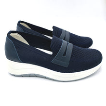 Carica l'immagine nel visualizzatore di Gallery, Igi&amp;co 1140711 blu
