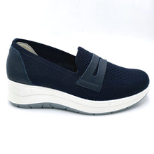 Carica l'immagine nel visualizzatore di Gallery, Igi&amp;co 1140711 blu mocassino donna in tessuto con soletta estraibile in memory foam
