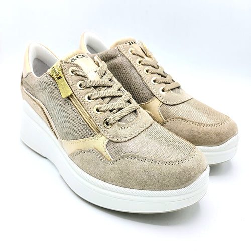 Igieco 7653200 beige sneakers in pelle scamosciata con lacci e cerniera, dotata di una zeppa di 5 cm 