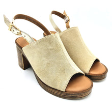 Carica l'immagine nel visualizzatore di Gallery, Tamaris 1-28304-44 beige sandalo accollato in pelle scamosciata e sottopiede imbottito
