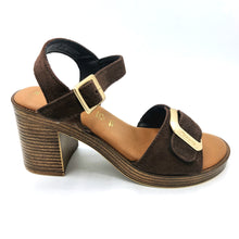 Carica l'immagine nel visualizzatore di Gallery, Tamaris 1-28303-46 testa di moro sandalo in pelle scamosciata con braccialetto alla caviglia

