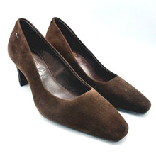Carica l'immagine nel visualizzatore di Gallery, Tamaris 1-22455-47 mocca dècollète donna in pelle scamosciata con punta quadrata e tacco largo di 7 cm
