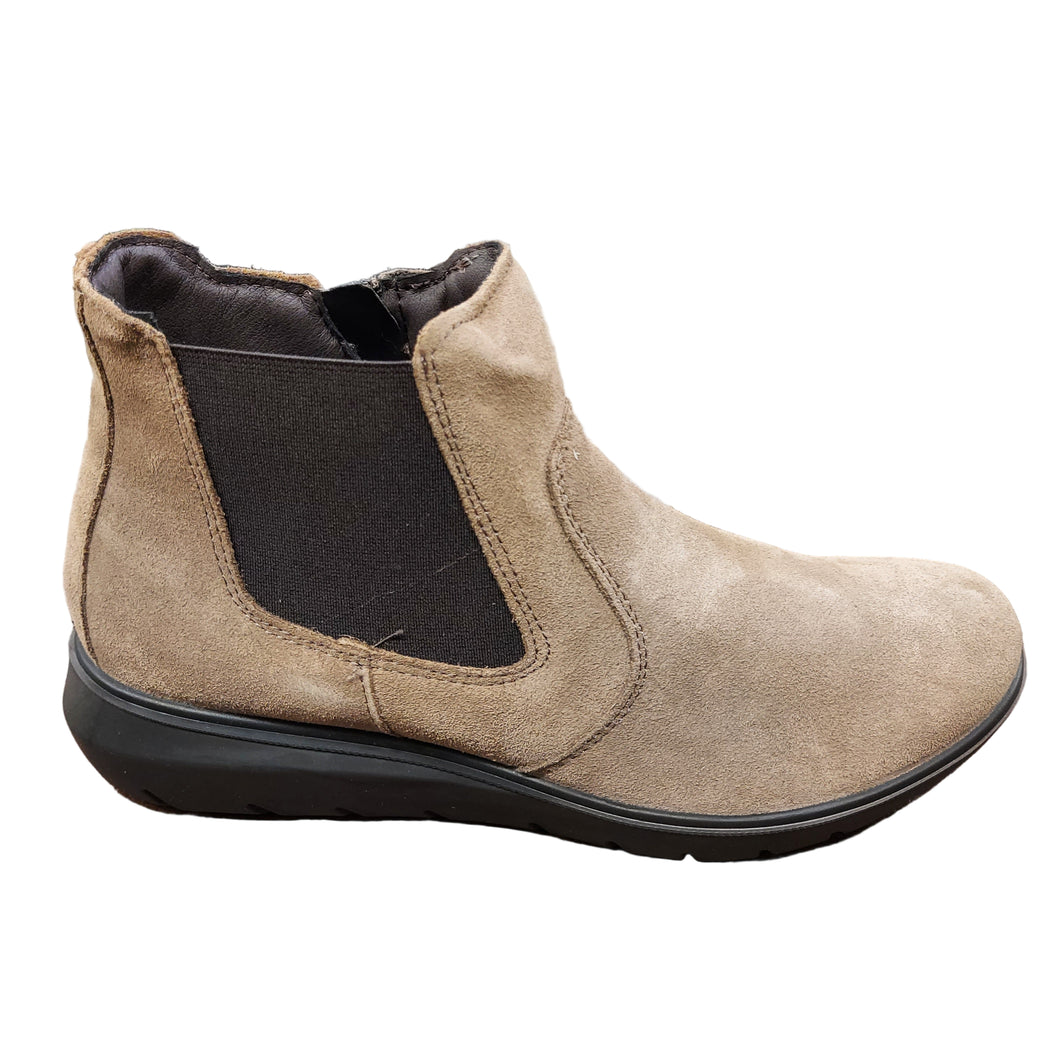 Enval 8773611 fango stivaletto basso in pelle scamosciata con elastico e cerniera. Dotata di forma ampia