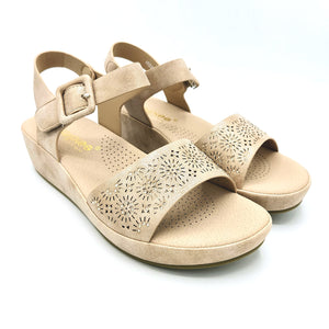 Amarpies abz26749 beige platino sandalo linea comoda con sottopiede imbottito e chiusura con strappo nascosto da una finta fibbia 