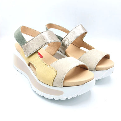 Callaghan 35200 crema sandalo in pelle e pelle scamosciata con chiusura a strappo