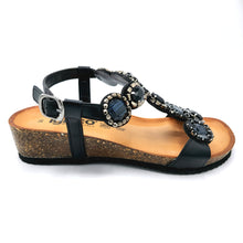 Carica l'immagine nel visualizzatore di Gallery, Igi&amp;co 1197500 nero sandalo con tomaia decorata da pietre e strass in tinta e sottopiede in pelle in memory foam
