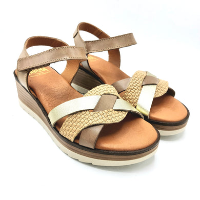 Pavana CECILIA beige sandalo donna con zeppa di 6 cm, sottopiede imbottito e con chiusura a strappo    