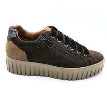 Carica l'immagine nel visualizzatore di Gallery, Igi&amp;co 2168622 testa moro sneakers donna in pelle scamosciata con cerniera e lacci in velluto
