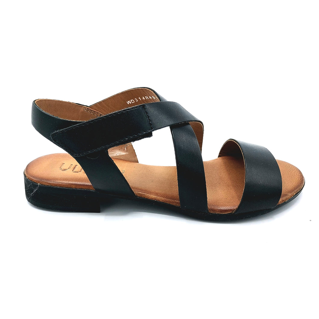 Vueva WD314R49 nero sandalo basso in pelle con fasce incrociate e una chiusura a strappo
