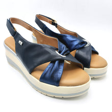 Carica l'immagine nel visualizzatore di Gallery, Valleverde VGI320W  blu sandalo in pelle con sottopiede imbottito e zeppa di 6 cm
