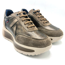 Carica l'immagine nel visualizzatore di Gallery, Callaghan 61611 tortora sneakers stringata donna in pelle e pelle scamosciata con suola in gomma con sistema adaptaction
