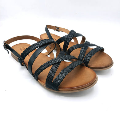 Vueva WD133R89 nero sandalo basso in pelle con fasce incrociate e cinturino regolabile posteriore